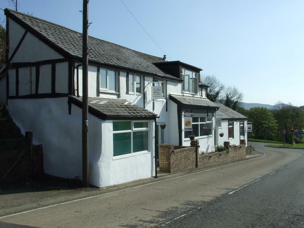 Апартаменты Welsh Row House Llandegla Экстерьер фото